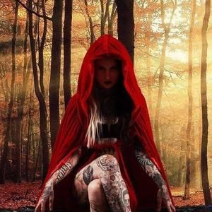 Meet your Posher, Christine